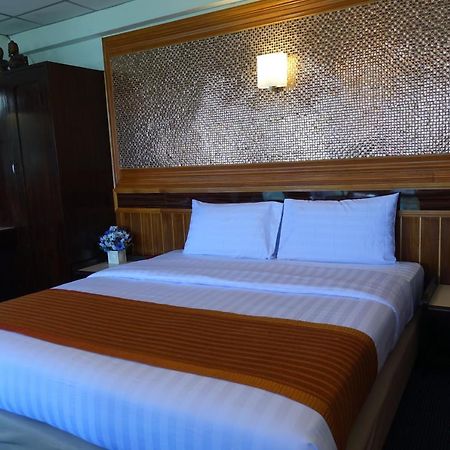Serene Hotel Pattaya Extérieur photo
