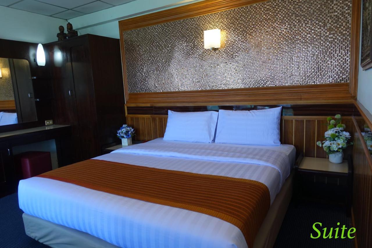 Serene Hotel Pattaya Extérieur photo